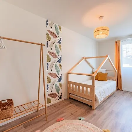 Spacious Duplex Terrace, Near Center Apartment
