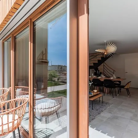 Apartment Spacious Duplex Terrace, Near Center